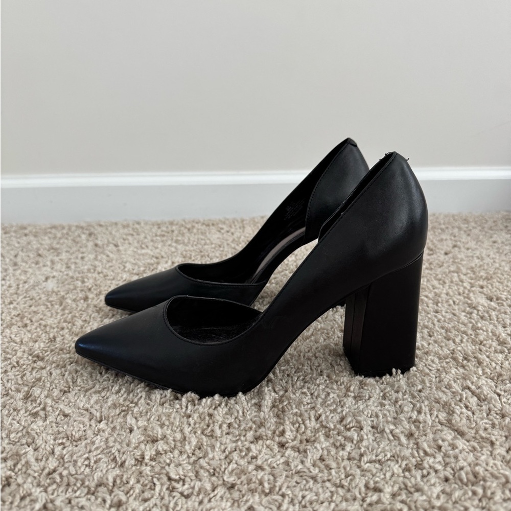Bleecker & Bond Black Thick Heel Shoe